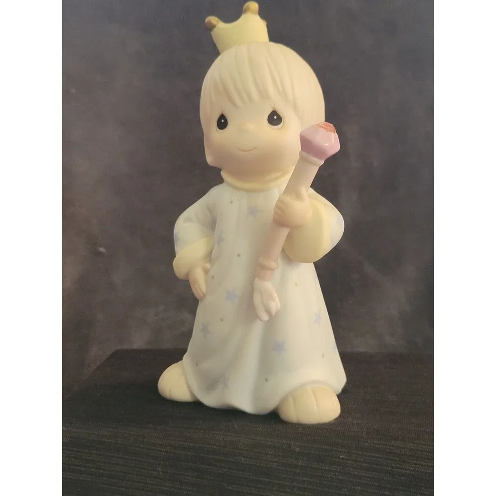 1995 Precious Moments "A Prince of a Guy" Figurine #526037 - Picture 3 of 9
